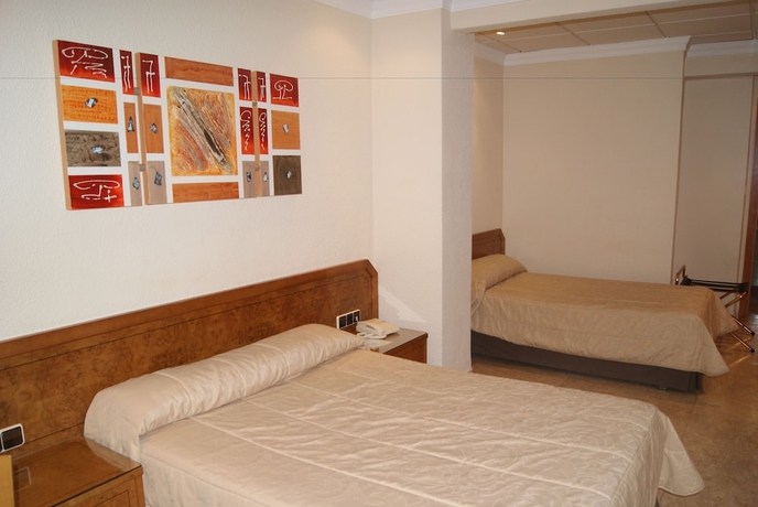 Imagen de la habitación del Hostal Moreno, Valencia Provincia. Foto 2