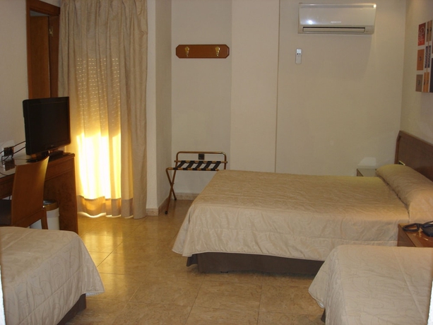 Imagen de la habitación del Hostal Moreno, Valencia Provincia. Foto 5