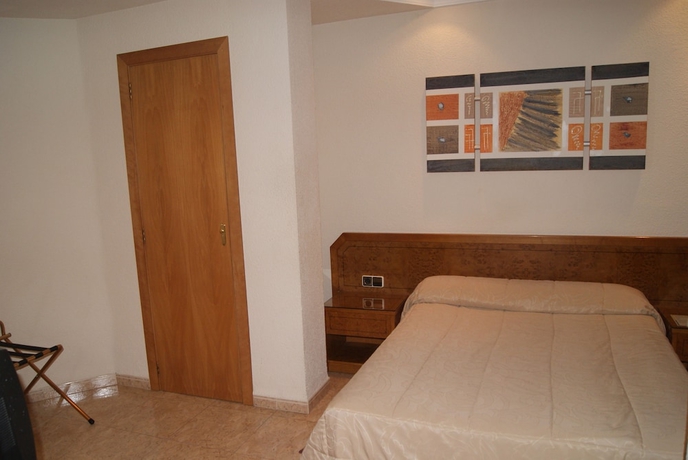 Imagen de la habitación del Hostal Moreno, Valencia Provincia. Foto 10
