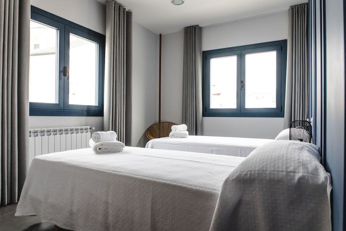 Imagen de la habitación del Hostal Náutico de Razo. Foto 3