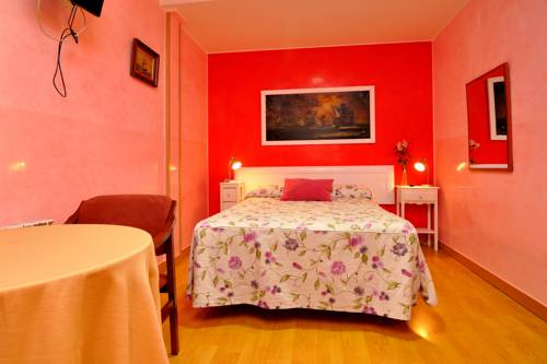 Imagen de la habitación del Hostal Naranjos. Foto 2