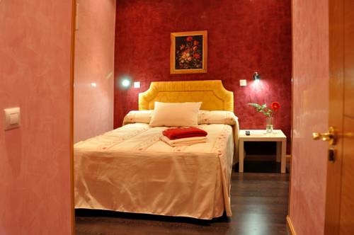 Imagen de la habitación del Hostal Naranjos II. Foto 2