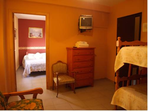 Imagen de la habitación del Hostal Narbona. Foto 5