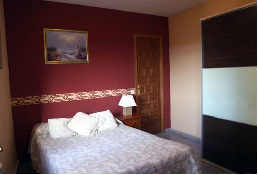 Imagen de la habitación del Hostal Narbona. Foto 7