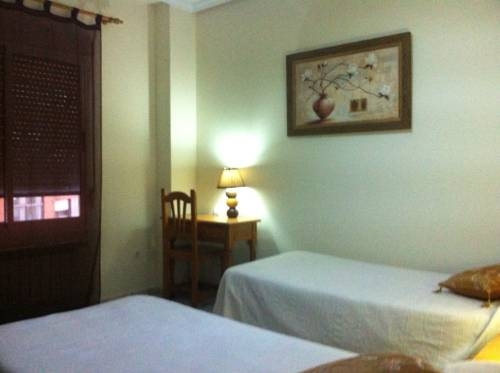 Imagen general del Hostal Neptuno, Cáceres. Foto 3