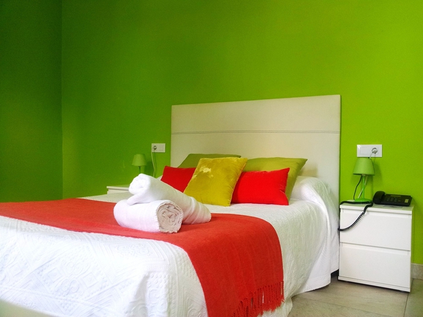 Imagen de la habitación del Hostal Nest Style Granada. Foto 7