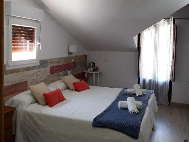 Imagen de la habitación del Hostal Nevandi. Foto 2