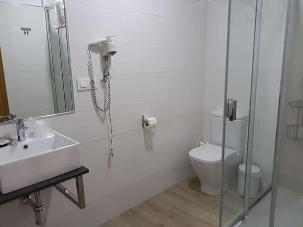 Imagen de la habitación del Hostal Nevandi. Foto 5