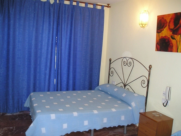 Imagen de la habitación del Hostal Nevot. Foto 3