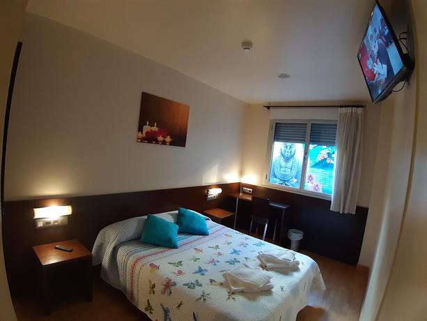 Imagen general del Hostal Nirvana, Ponferrada. Foto 10