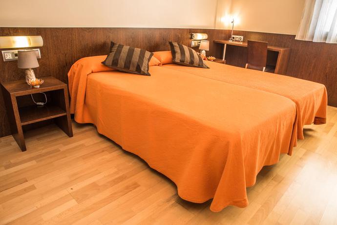 Imagen general del Hostal Nirvana, Ponferrada. Foto 11