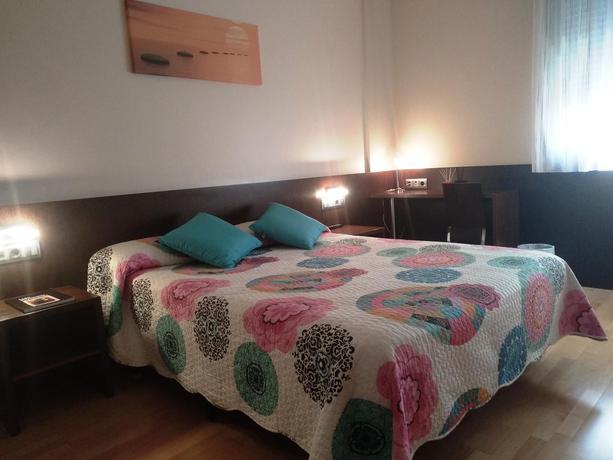 Imagen general del Hostal Nirvana, Ponferrada. Foto 15