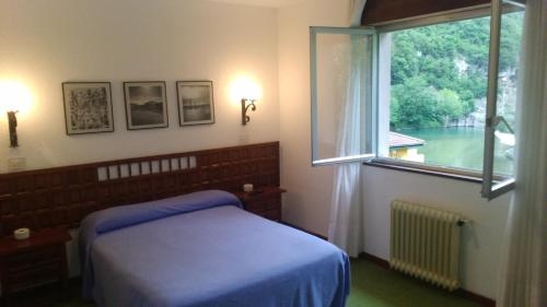 Imagen de la habitación del Hostal Niserias. Foto 10