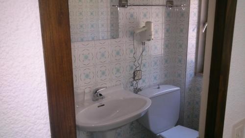 Imagen general del Hostal Niserias. Foto 7