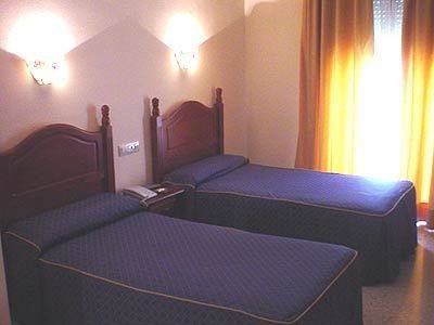 Imagen de la habitación del Hostal Niza I II. Foto 3