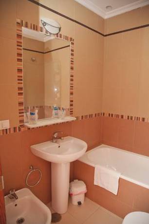 Imagen de la habitación del Hostal Niza, MOGUER. Foto 16