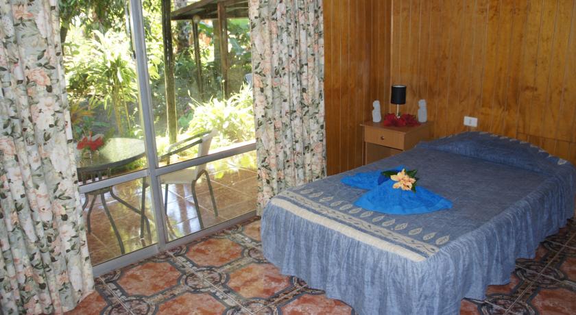 Imagen de la habitación del Hostal Noa-ariki. Foto 4