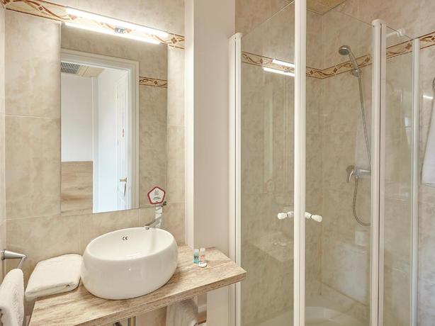 Imagen de la habitación del Hostal Nobadis. Foto 3