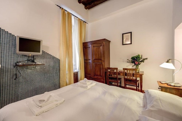 Imagen de la habitación del Hostal Nova Domizia. Foto 7