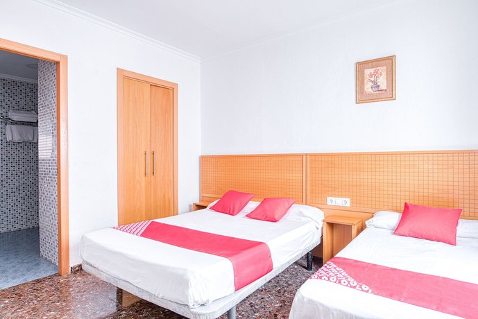 Imagen de la habitación del Hostal Nova Picanya. Foto 5