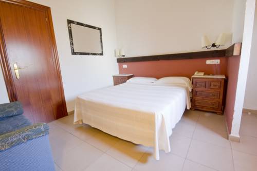 Imagen de la habitación del Hostal Nueva Andalucia. Foto 10
