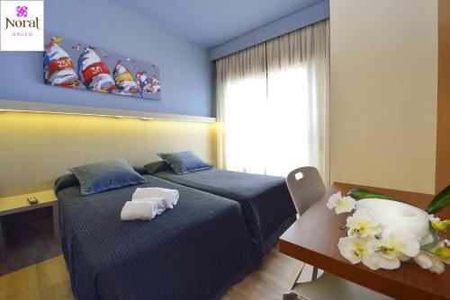 Imagen de la habitación del Hostal Nuevo Norat Sanxenxo. Foto 4