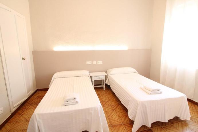 Imagen de la habitación del Hostal Nuevo Tropical. Foto 3