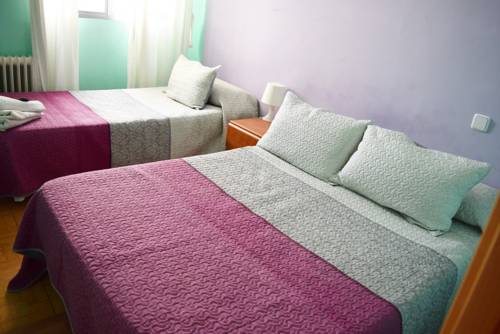 Imagen de la habitación del Hostal Numancia. Foto 7
