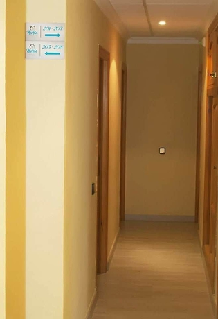 Imagen de los interiores del Hostal Nuria, Villaricos. Foto 15