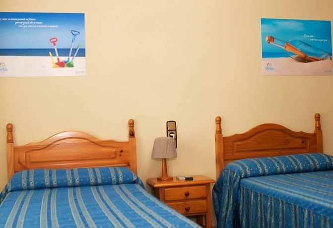 Imagen de la habitación del Hostal Nuria, Villaricos. Foto 12