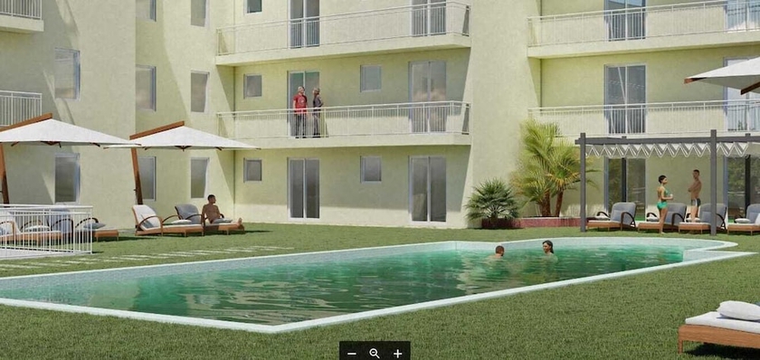 Imagen de la piscina del Hostal OYO Goya. Foto 11