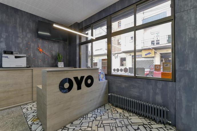 Imagen de los interiores del Hostal OYO Hostal Soler. Foto 9