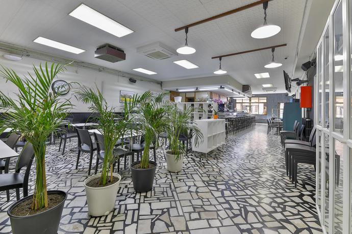 Imagen de los interiores del Hostal OYO Hostal Soler. Foto 11