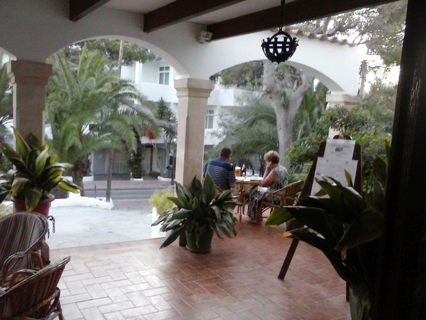 Imagen general del Hostal Oasis D'or. Foto 7