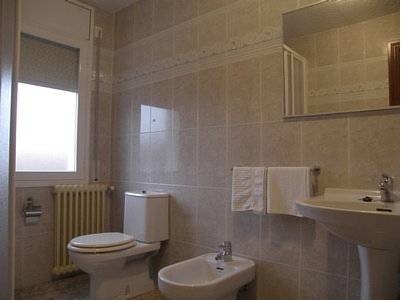 Imagen general del Hostal Oasis, Fraga. Foto 2