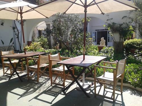 Imagen general del Hostal Oasis Menorca. Foto 8