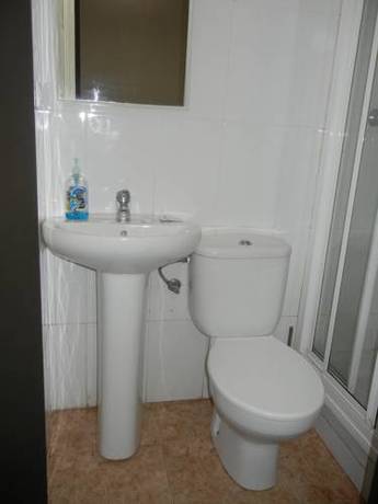 Imagen de la habitación del Hostal Oklahoma, Reus. Foto 3