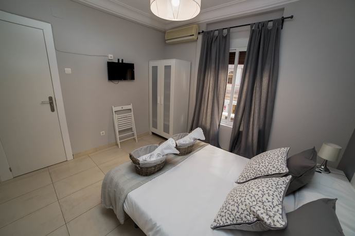 Imagen de la habitación del Hostal Old Town Alicante. Foto 8