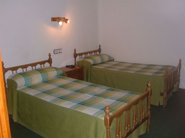 Imagen de la habitación del Hostal Olga, Madrid. Foto 12