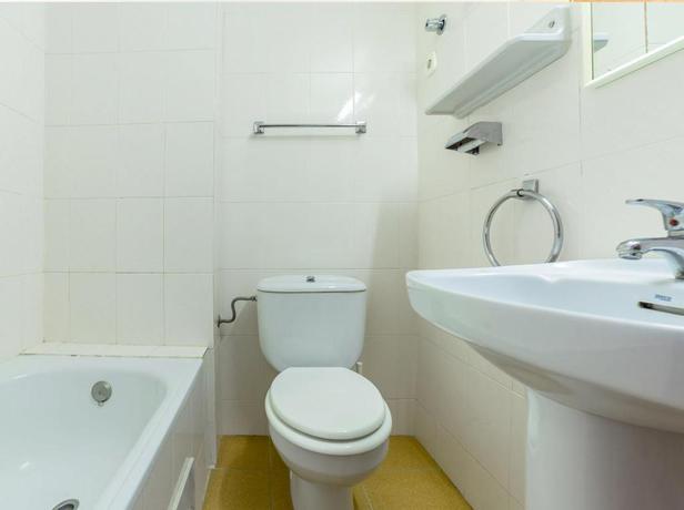 Imagen de la habitación del Hostal Olga, Sant Antoni de Calonge. Foto 8