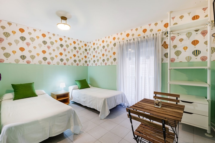 Imagen de la habitación del Hostal Oliveta. Foto 3