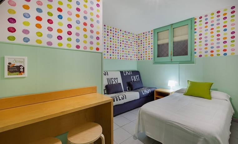 Imagen de la habitación del Hostal Oliveta. Foto 6