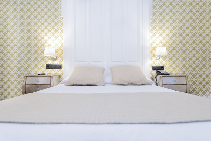 Imagen de la habitación del Hostal Oriente, Plaza de Oriente - &Oacute;pera. Foto 5