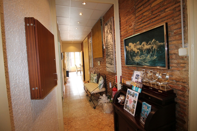 Imagen de los interiores del Hostal Orleans. Foto 14