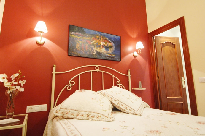 Imagen de la habitación del Hostal Orleans. Foto 13