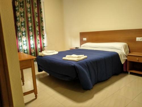 Imagen de la habitación del Hostal Orly. Foto 5