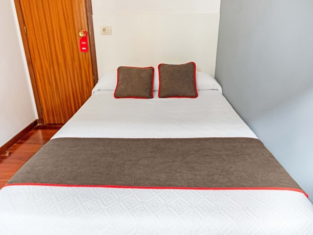 Imagen de la habitación del Hostal Oyo Hospedaje La Tita. Foto 4