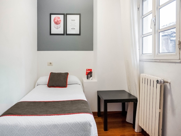 Imagen de la habitación del Hostal Oyo Hospedaje La Tita. Foto 7