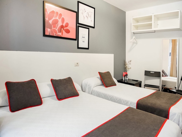 Imagen de la habitación del Hostal Oyo Hospedaje La Tita. Foto 17