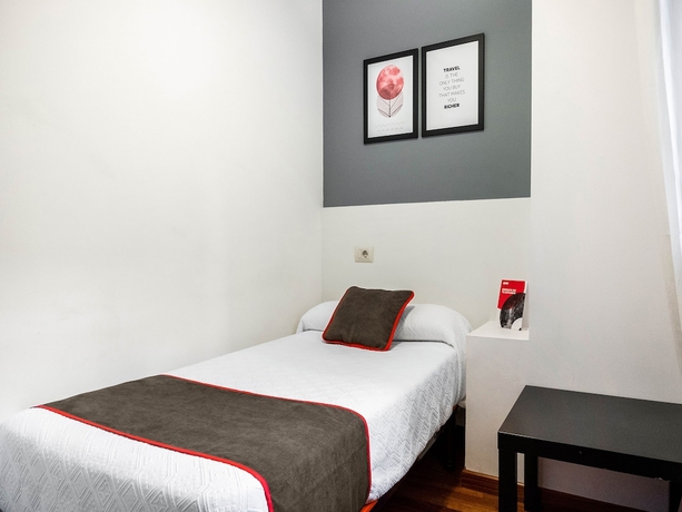 Imagen de la habitación del Hostal Oyo Hospedaje La Tita. Foto 18